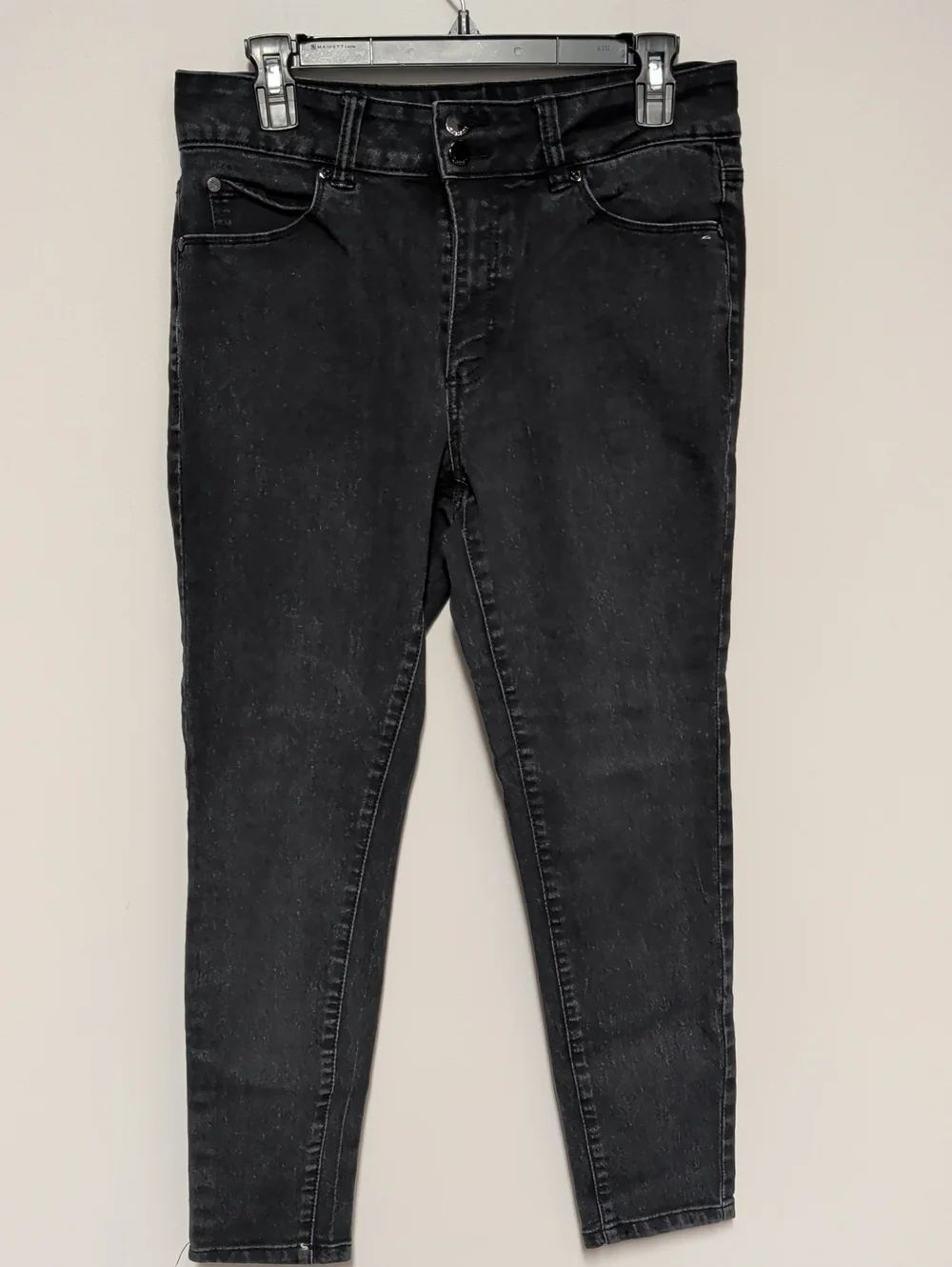 Tahari Washed Black Skinny Jeans